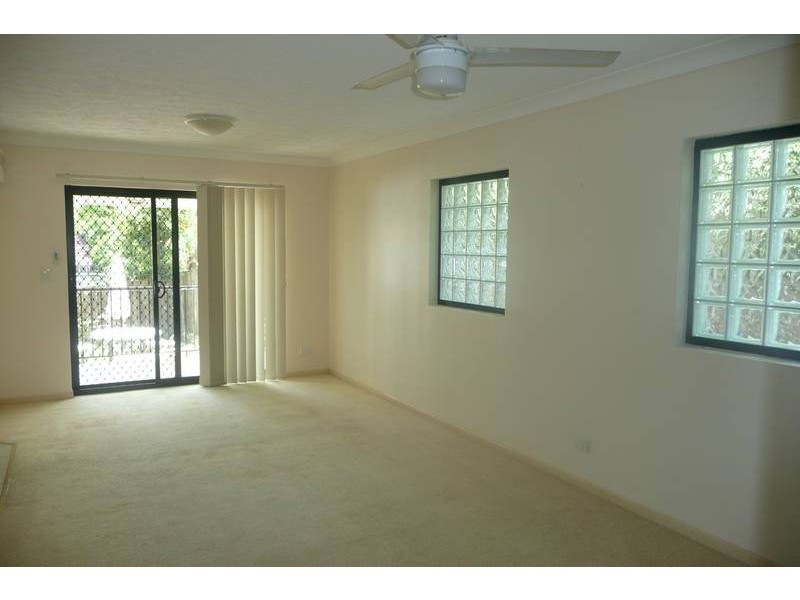 3/75 Clarence Rd, Indooroopilly QLD 4068