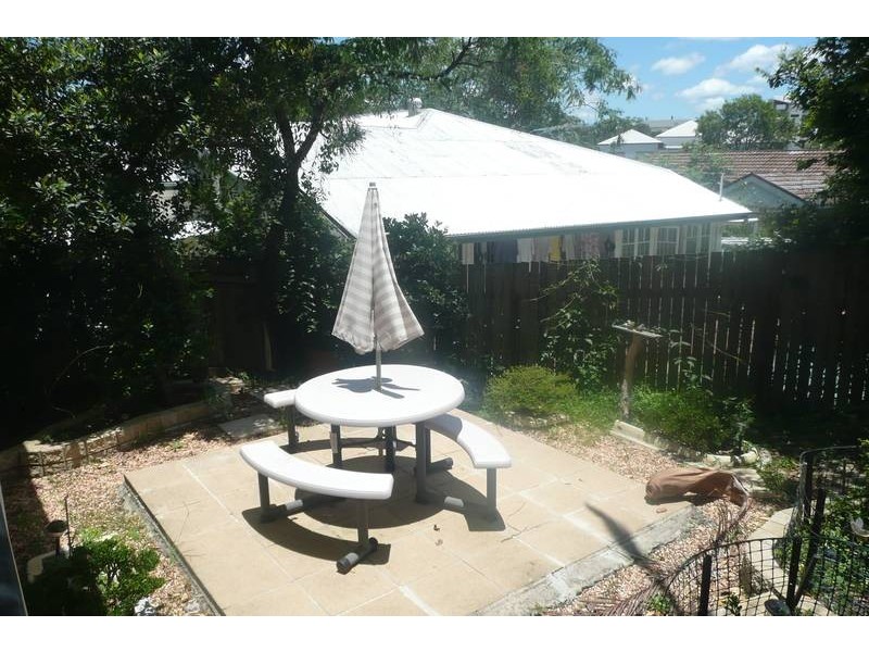 3/75 Clarence Rd, Indooroopilly QLD 4068