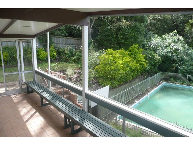 11 Elmira Street, Indooroopilly QLD 4068