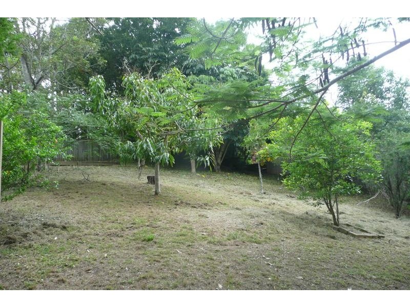 12 Halimah Street, Chapel Hill QLD 4069