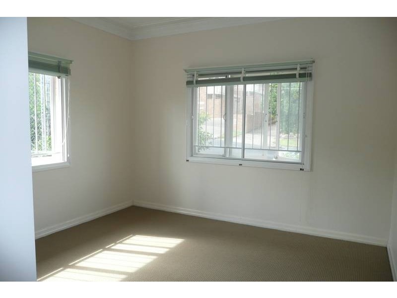 45 Newcross Street, Indooroopilly QLD 4068