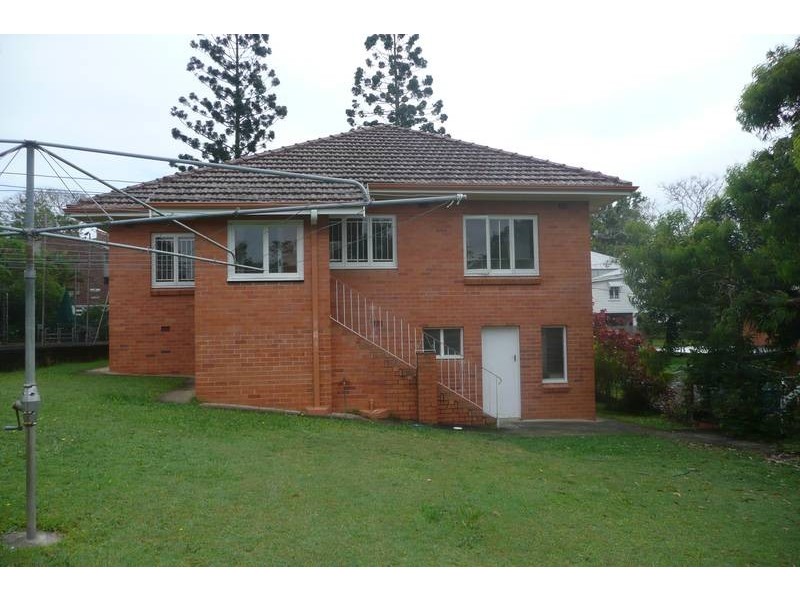 45 Newcross Street, Indooroopilly QLD 4068