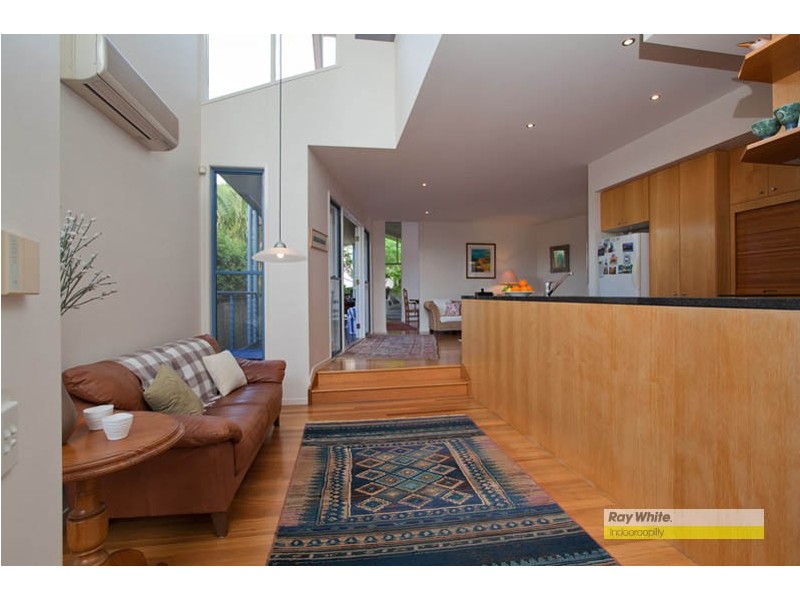 7 Charlane Avenue, Indooroopilly QLD 4068