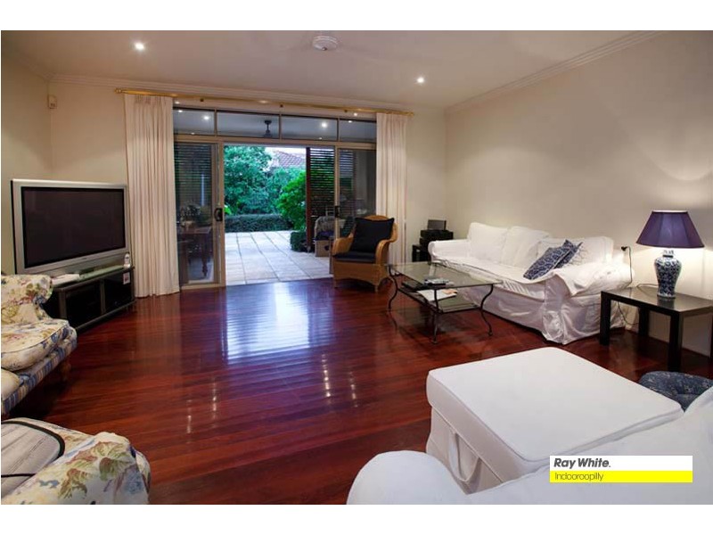 5 Charlane Avenue, Indooroopilly QLD 4068