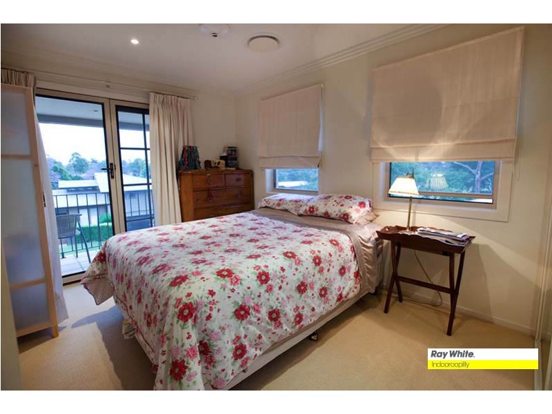 5 Charlane Avenue, Indooroopilly QLD 4068