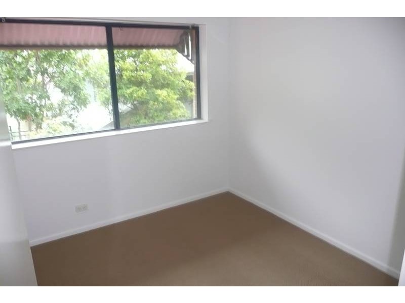 4/52 York Street, Indooroopilly QLD 4068