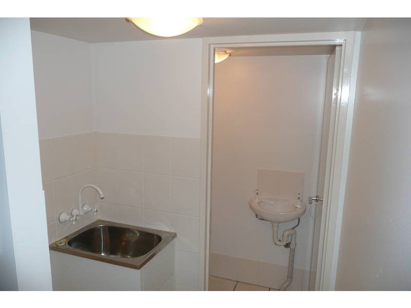 4/52 York Street, Indooroopilly QLD 4068