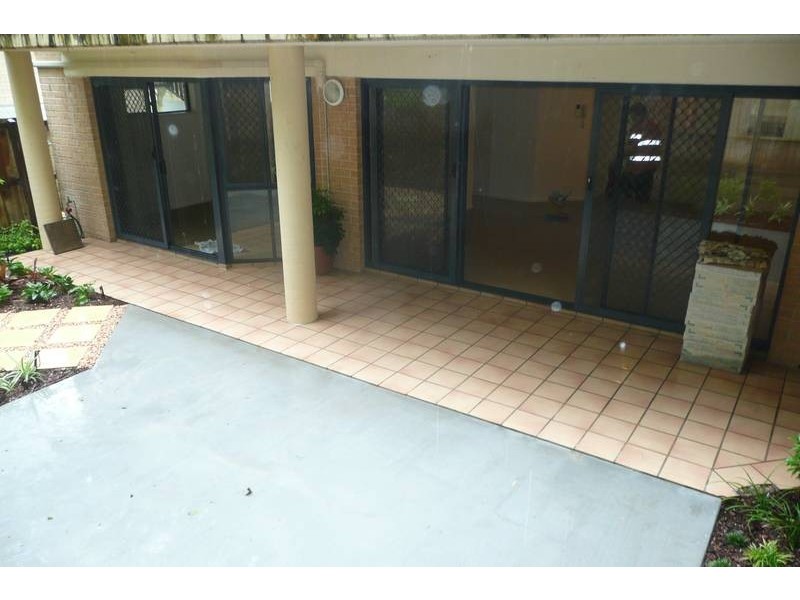 4/52 York Street, Indooroopilly QLD 4068