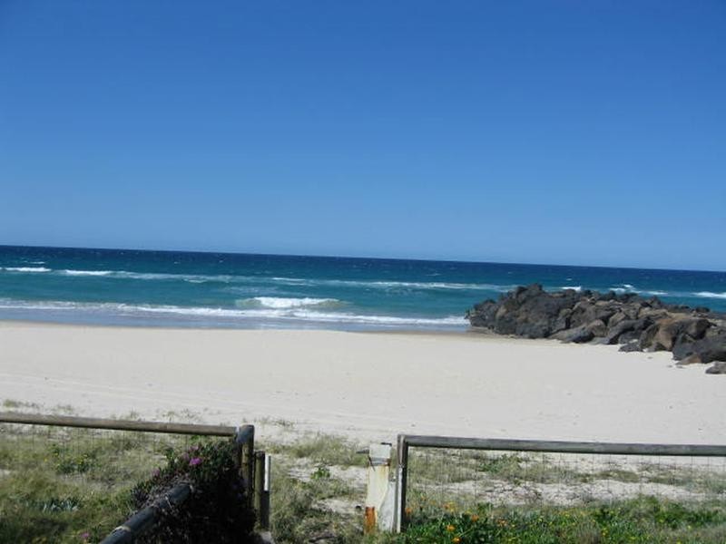 187 Jefferson Lane, Palm Beach QLD 4221