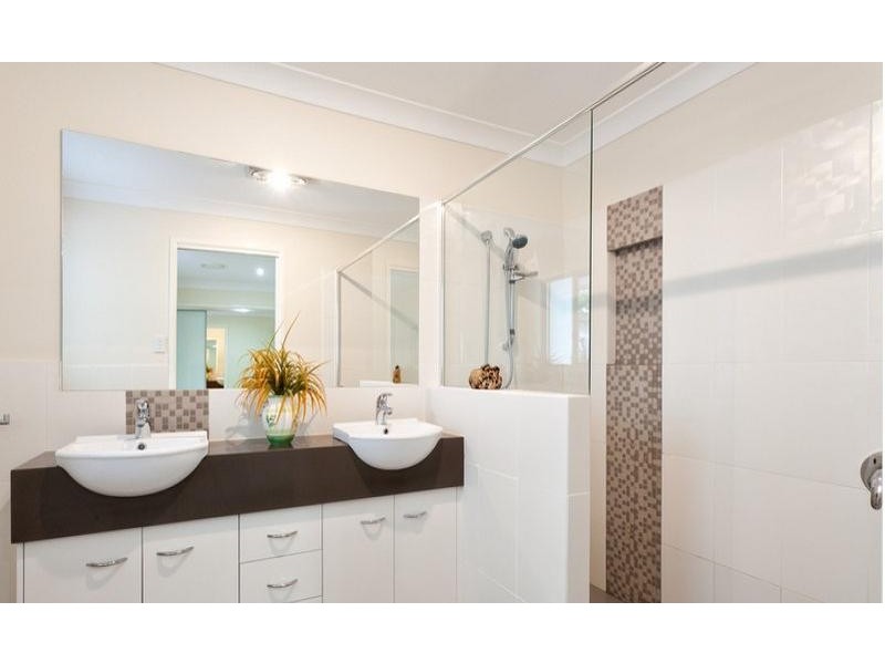 152 Laurel Avenue, Chelmer QLD 4068