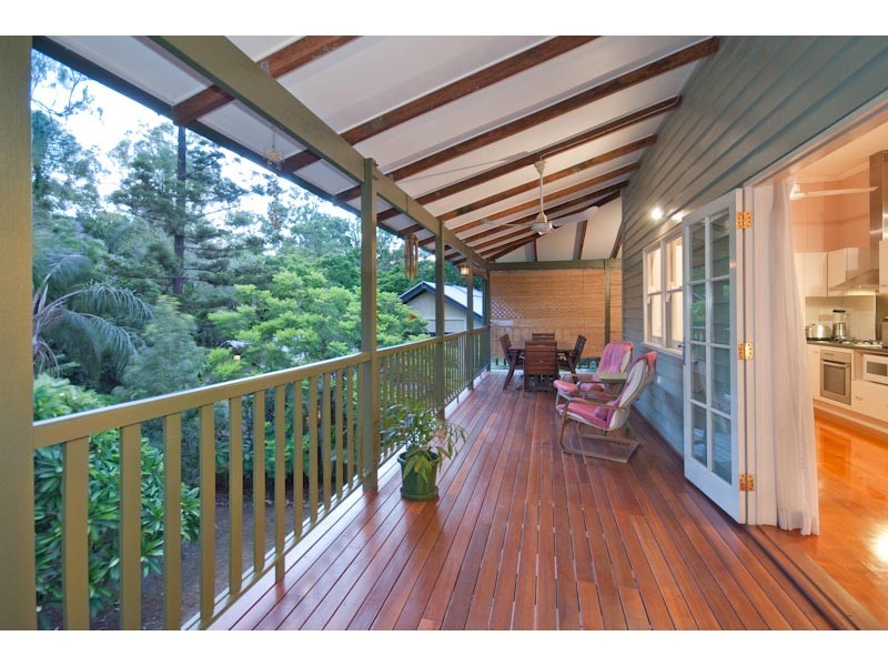 12 Rankin Street, Indooroopilly QLD 4068