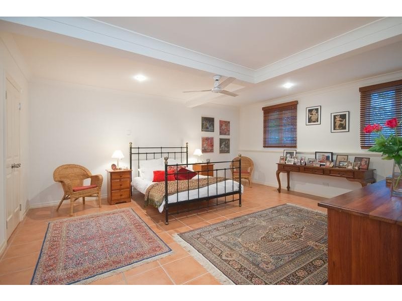 12 Rankin Street, Indooroopilly QLD 4068