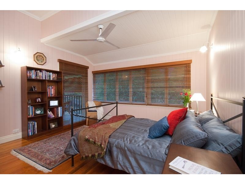 12 Rankin Street, Indooroopilly QLD 4068