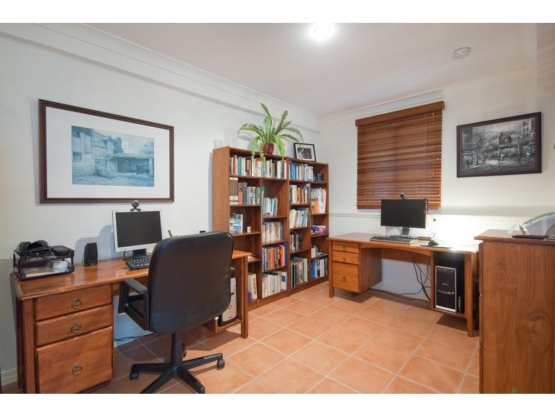 12 Rankin Street, Indooroopilly QLD 4068