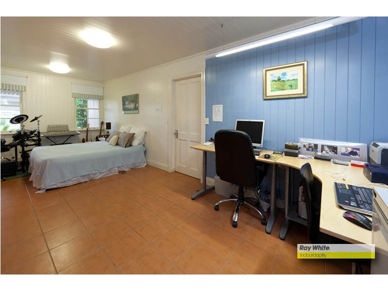 75 Goldsbrough Road, Taringa QLD 4068