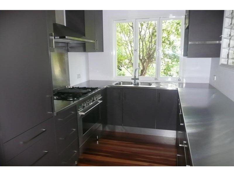 92 Taringa Parade, Indooroopilly QLD 4068