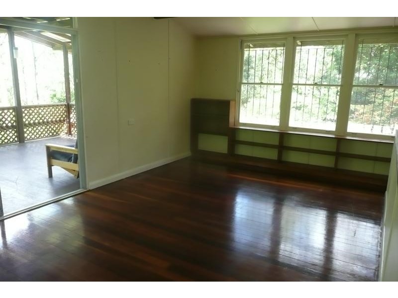 77 Gap Creek Rd, Kenmore QLD 4069