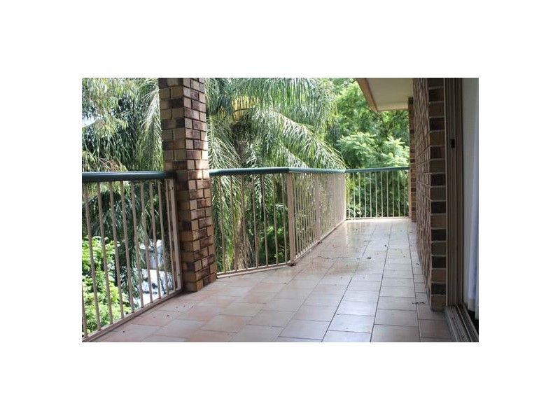 8/15 Finney Road, Indooroopilly QLD 4068