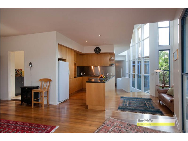 7 Charlane Avenue, Indooroopilly QLD 4068