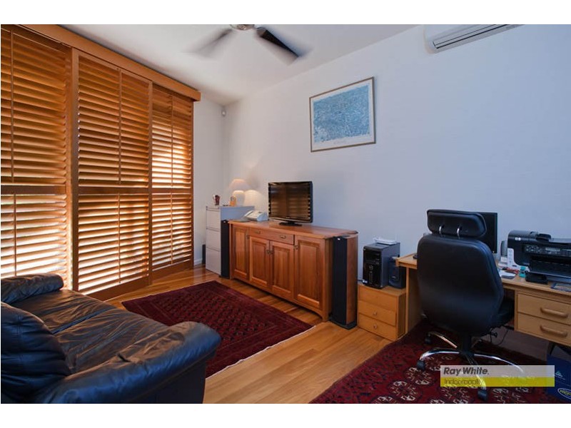 7 Charlane Avenue, Indooroopilly QLD 4068