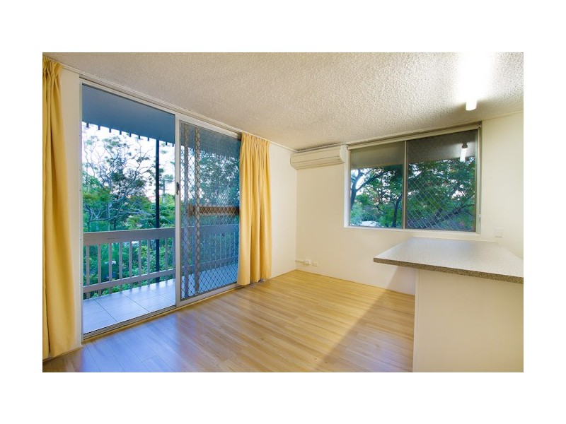 Unit 7/125 Clarence Road, Indooroopilly QLD 4068