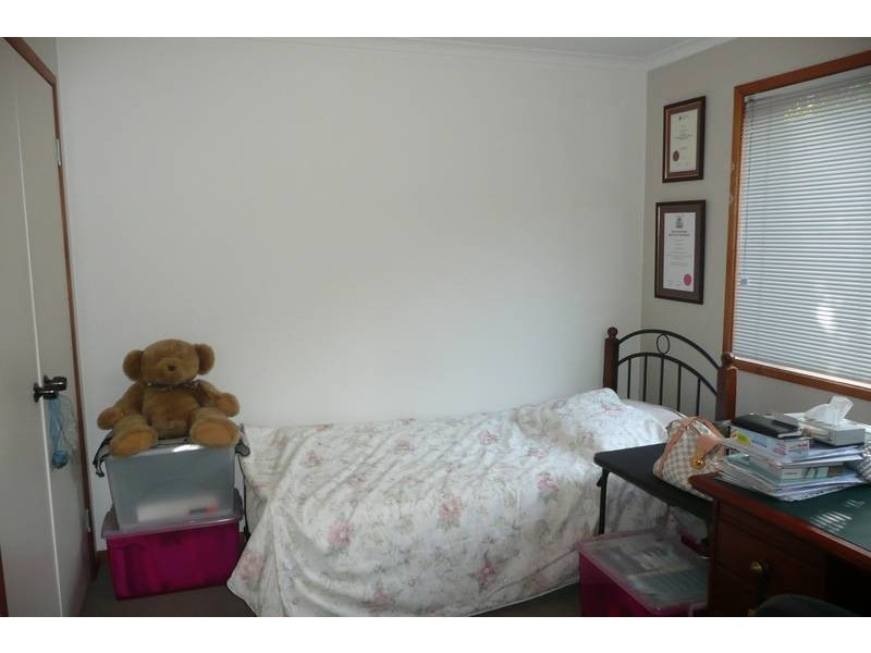 65 Greenford St, Chapel Hill QLD 4069