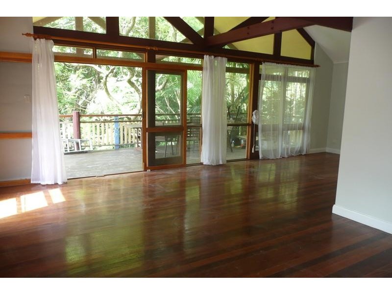 112 Jerrang Street, Indooroopilly QLD 4068