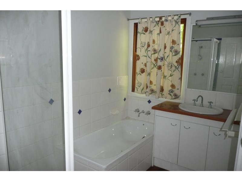 112 Jerrang Street, Indooroopilly QLD 4068