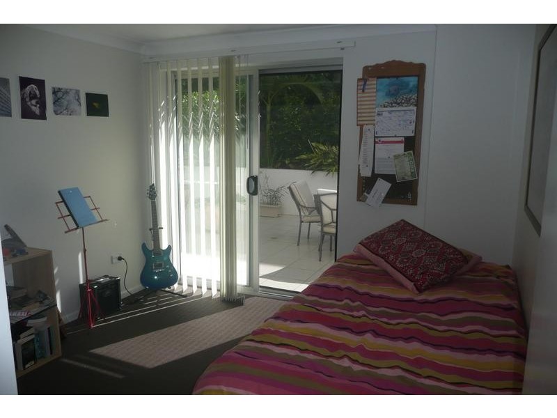 1/159 Clarence Road, Indooroopilly QLD 4068