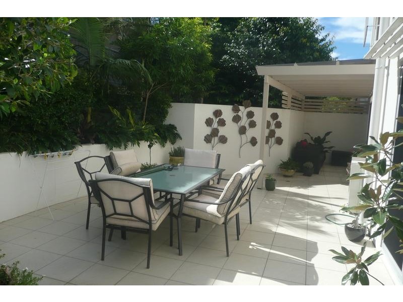 1/159 Clarence Road, Indooroopilly QLD 4068