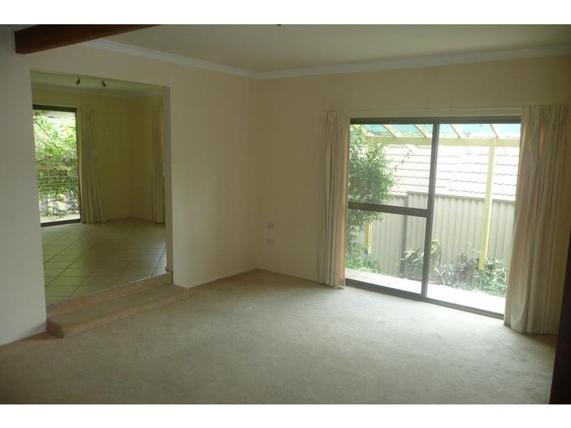 14 Halimah Street, Chapel Hill QLD 4069
