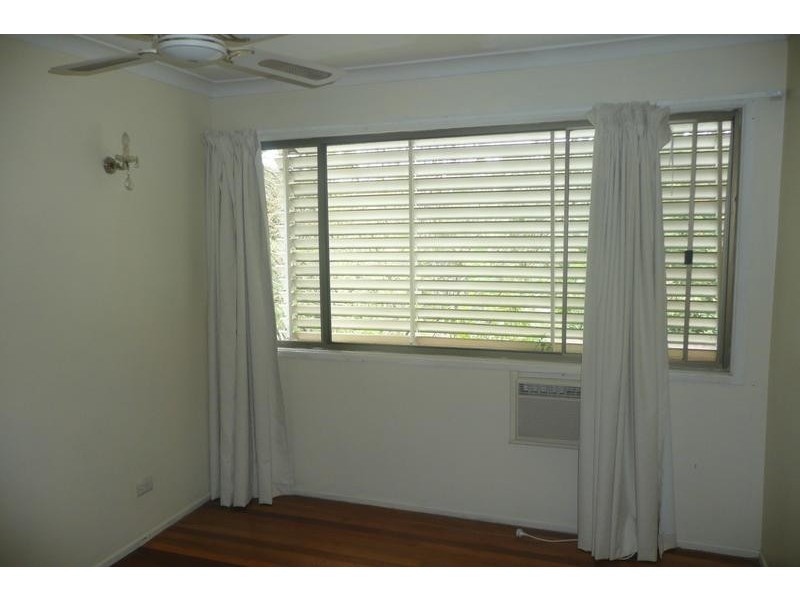 14 Halimah Street, Chapel Hill QLD 4069
