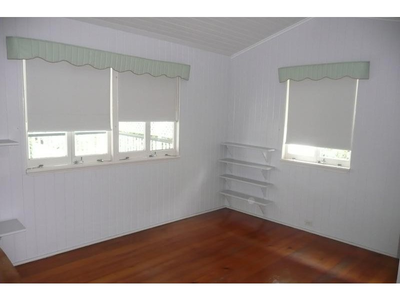 22 Lambert Rd, Indooroopilly QLD 4068