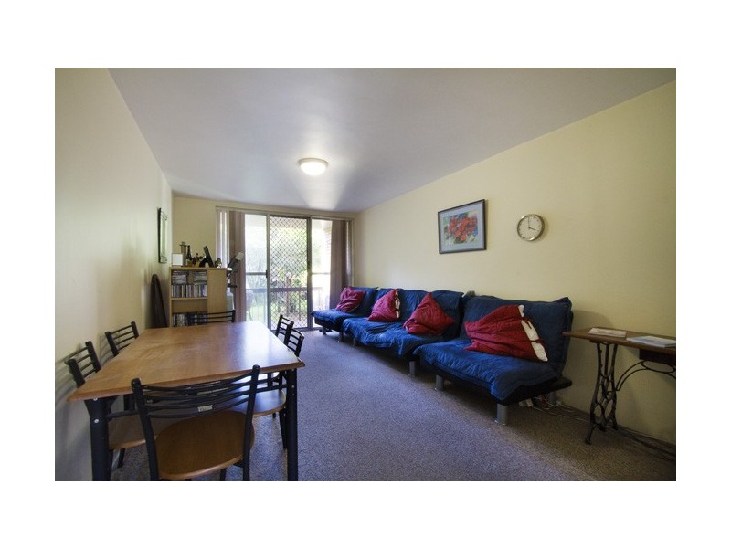 2/53 Clarence Road, Indooroopilly QLD 4068