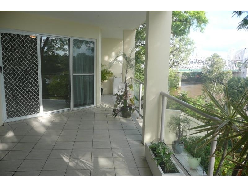 4/54 Foxton Street, Indooroopilly QLD 4068
