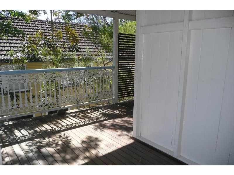 1a/10 Princess St, Taringa QLD 4068