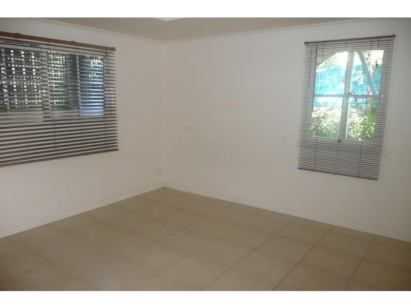 1b/10 Princess St, Taringa QLD 4068