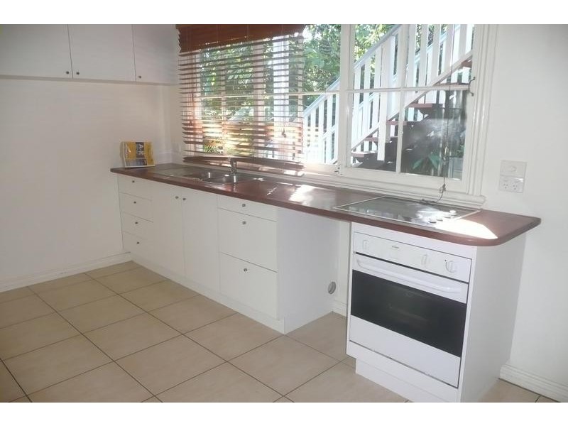 1b/10 Princess St, Taringa QLD 4068