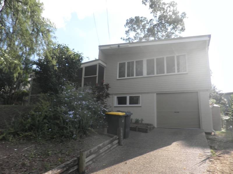 15 Euree Street, Kenmore QLD 4069