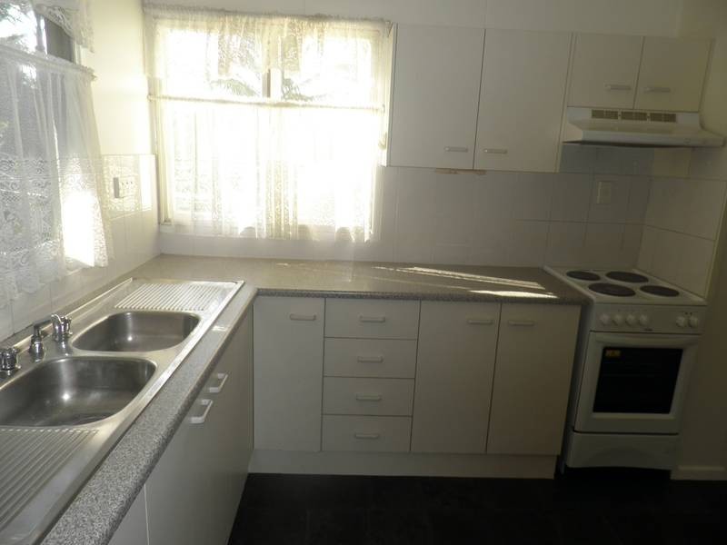 15 Euree Street, Kenmore QLD 4069