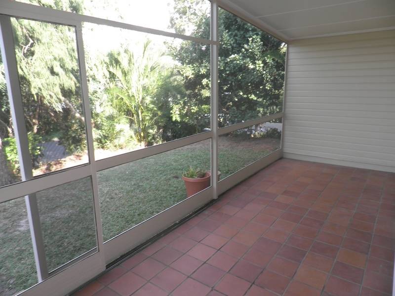 15 Euree Street, Kenmore QLD 4069
