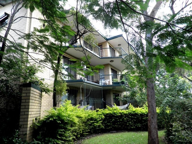 3/35 Durham Street, St Lucia QLD 4067