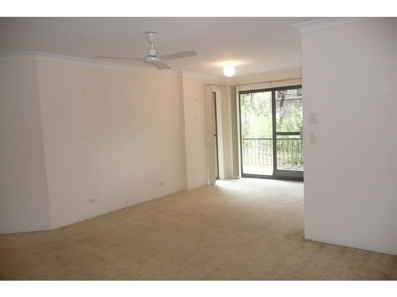 3/35 Durham Street, St Lucia QLD 4067