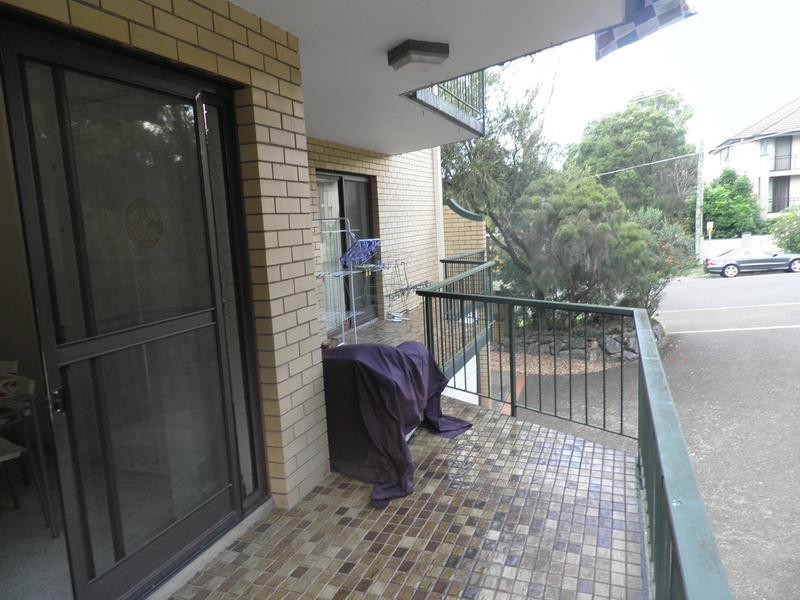 3/35 Durham Street, St Lucia QLD 4067