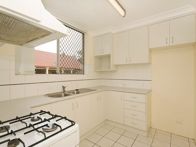 4/22 Waverley Road, Taringa QLD 4068