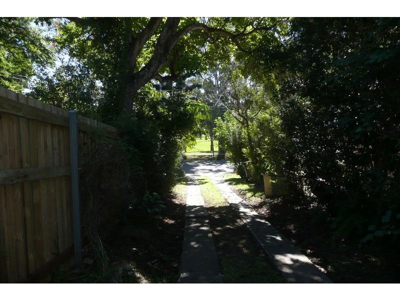 127 Lambert Road, Indooroopilly QLD 4068