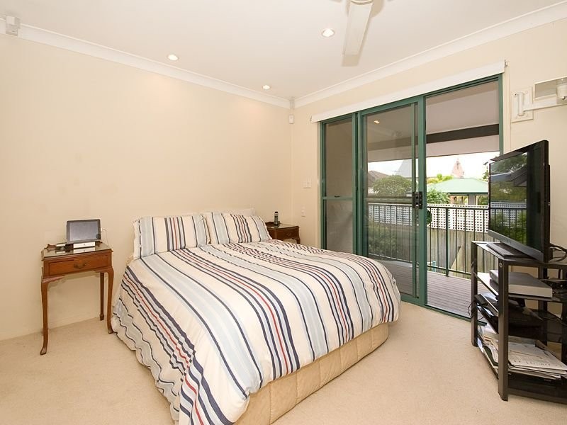 57 Oxford Terrace, Taringa QLD 4068