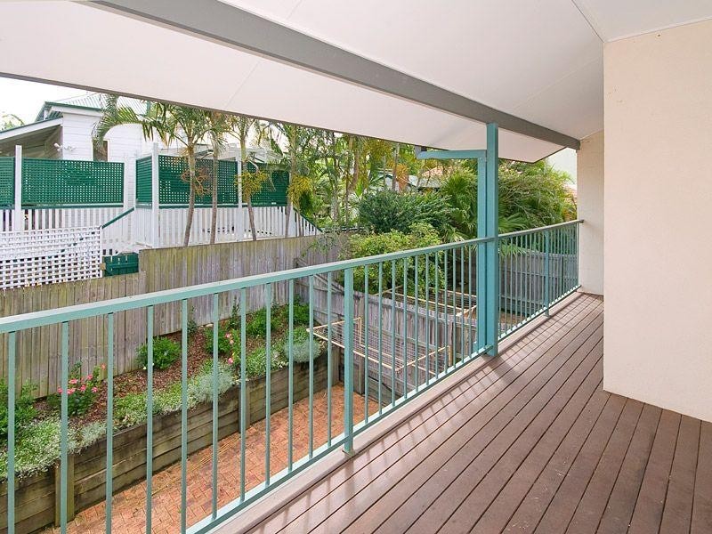 57 Oxford Terrace, Taringa QLD 4068