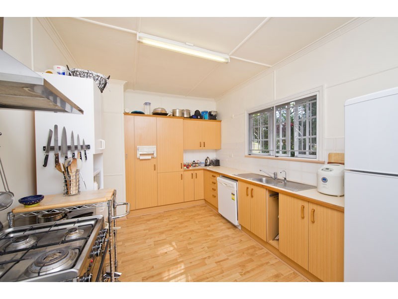 36 McCaul Street, Taringa QLD 4068