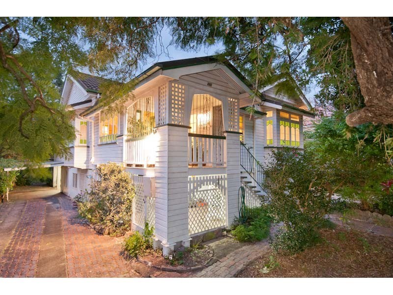 200 Clarence Road, Indooroopilly QLD 4068